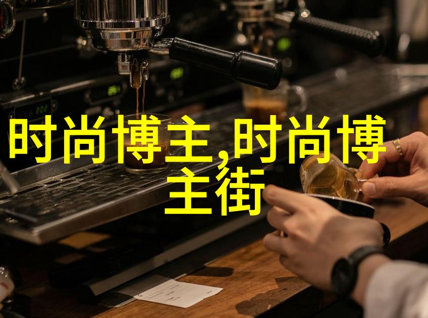 活力衣服在伦敦时装周2022年闪耀点亮生活的每一个角落